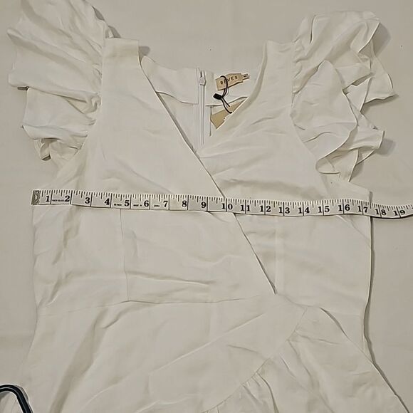 REVES RUFFLE DRESS SIZE MEDIUM - Picture 6 of 11